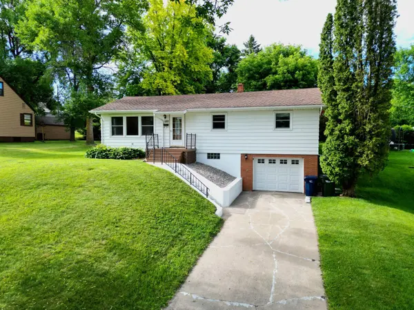 120 E Douglas AVE, Fergus Falls, MN 56537