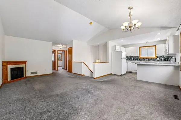 917 Countryside RD, Waconia, MN 55387