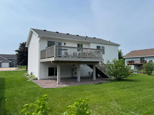 728 W 7th ST, Litchfield, MN 55355