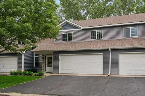 10088 Pleasure Creek CIR NE, Blaine, MN 55434