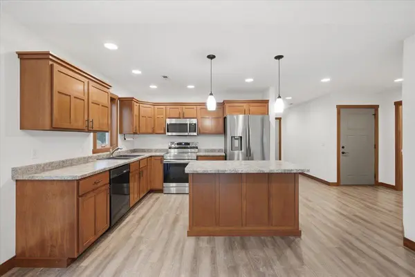 1725 Squirrel WAY, New Richmond, WI 54017