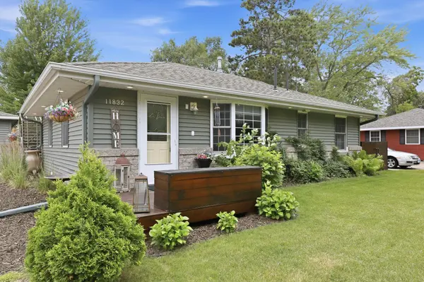 11832 Kumquat ST NW, Coon Rapids, MN 55448