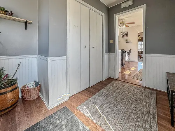 672 S Anna AVE, Lake Crystal, MN 56055