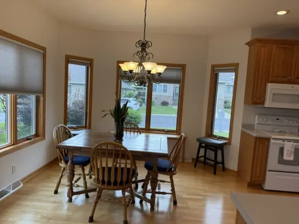 106 Whispering LN, Winona, MN 55987