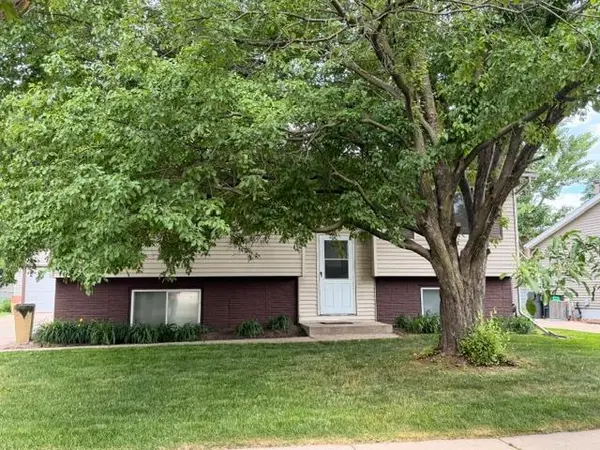 4911 22nd AVE NW, Rochester, MN 55901