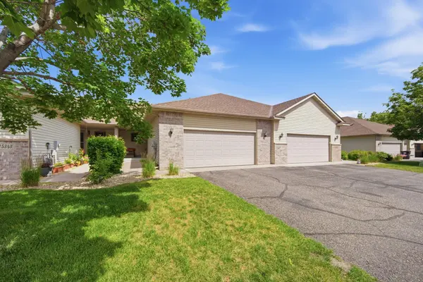 15339 Radium WAY NW, Anoka, MN 55303