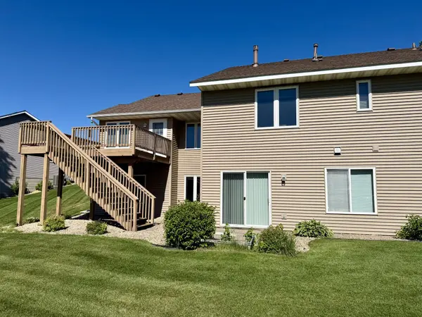 1721 Carleton DR, Hastings, MN 55033