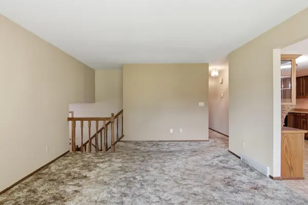 455 Green Mill LN, Hudson, WI 54016