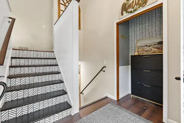 8430 Hiawatha AVE, Eden Prairie, MN 55347