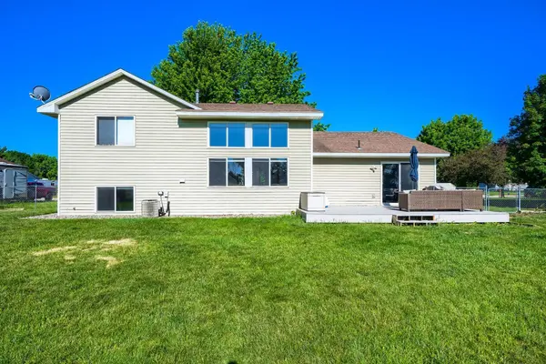 509 S Maple ST S, Belle Plaine, MN 56011