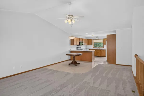 4514 Meadow Lakes DR NW, Rochester, MN 55901