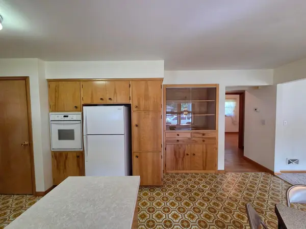 2202 Windsor RD, Albert Lea, MN 56007