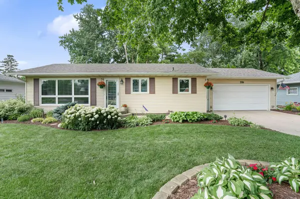 576 Phelps ST, Owatonna, MN 55060