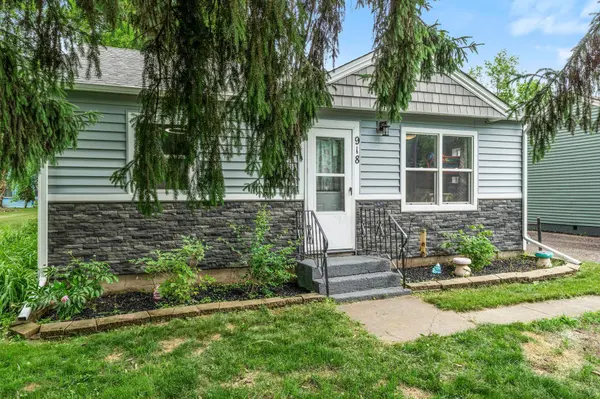 918 Maple AVE E, Mora, MN 55051