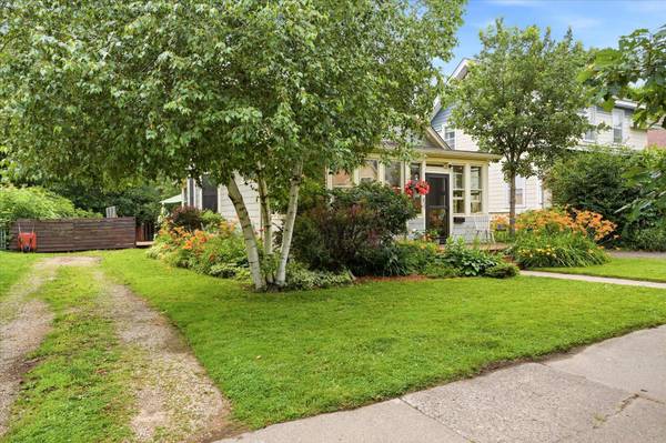 855 Delaware AVE, Saint Paul, MN 55107