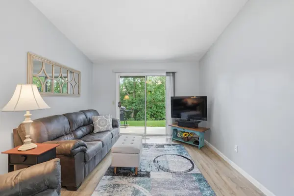 1402 Cleveland ST, Anoka, MN 55303