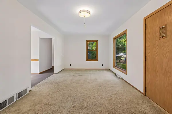 8080 Groveland RD, Mounds View, MN 55112