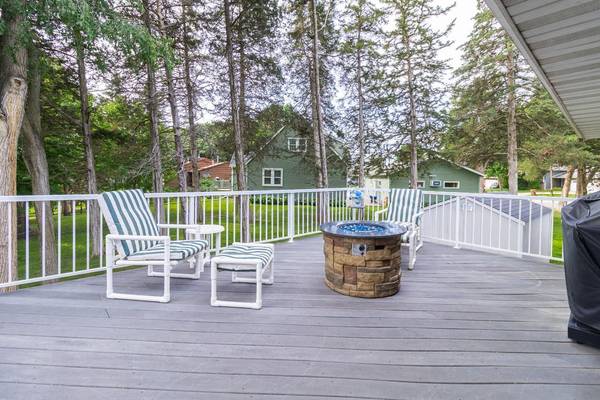 101 Marlane CIR, Jordan, MN 55352