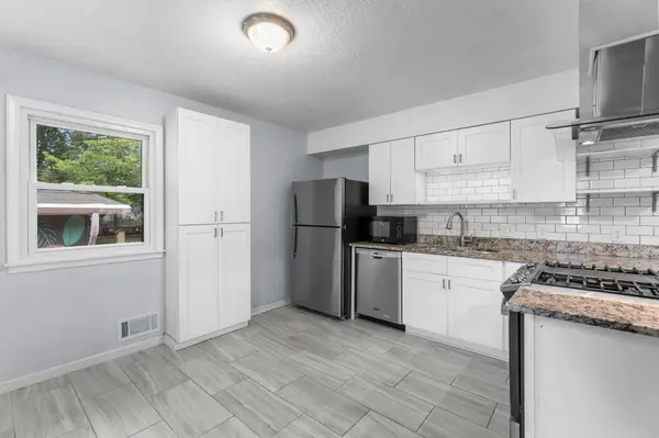 2063 Coral LN, Eagan, MN 55122