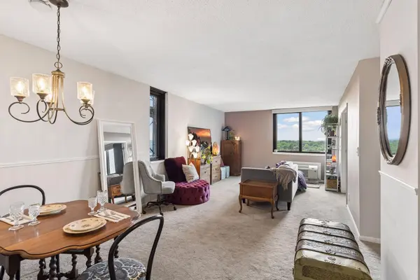 1181 Edgcumbe RD #1515, Saint Paul, MN 55105