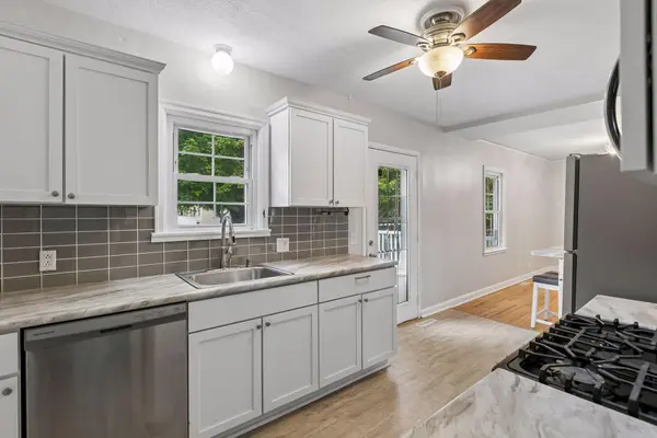 3240 Hampshire AVE S, Saint Louis Park, MN 55426