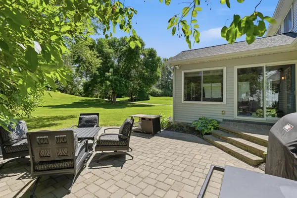 3730 Urbandale LN N, Plymouth, MN 55446
