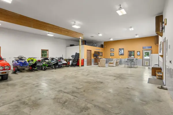 606 3 ST E, Horace, ND 58047
