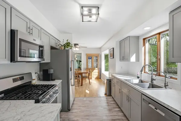 13224 Taylor PL, Burnsville, MN 55337