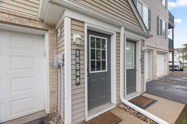 15548 Flyboat LN, Apple Valley, MN 55124