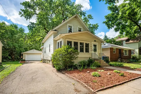 1039 22nd AVE SE, Minneapolis, MN 55414