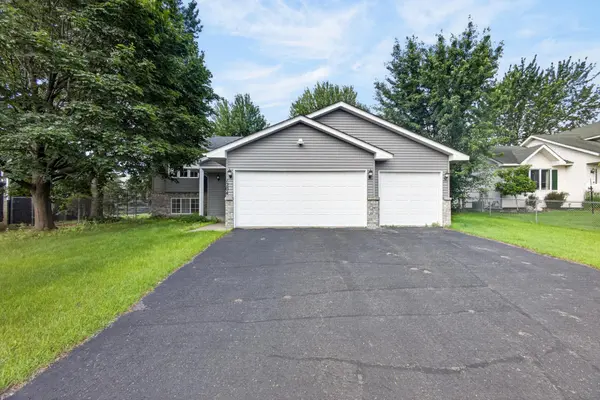 1204 123rd AVE NE, Blaine, MN 55434