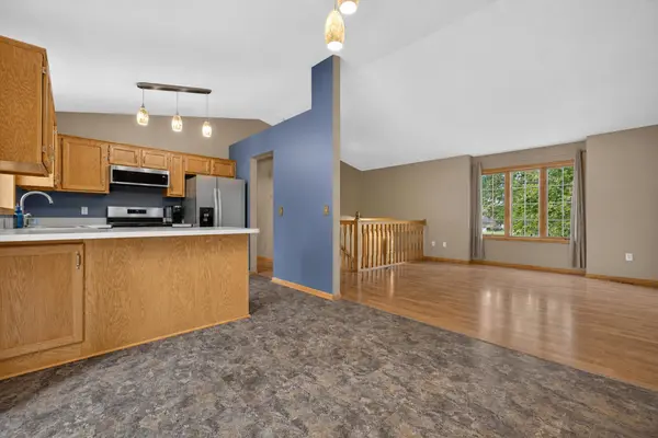 1204 123rd AVE NE, Blaine, MN 55434