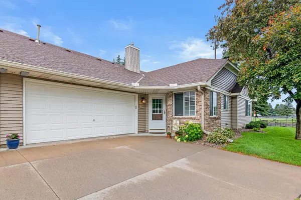 545 Lovell AVE, Roseville, MN 55113