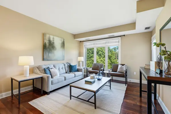 3251 Louisiana AVE S #317, Saint Louis Park, MN 55426
