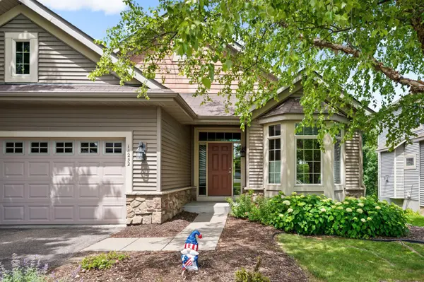 14252 Enclave CT NW, Prior Lake, MN 55372