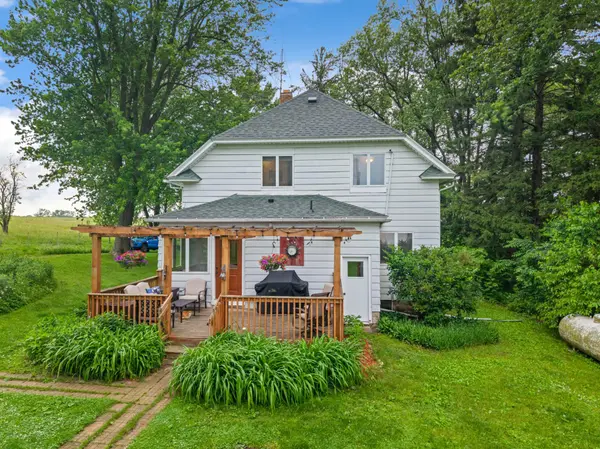 18615 Dunn RD, Caledonia, MN 55921