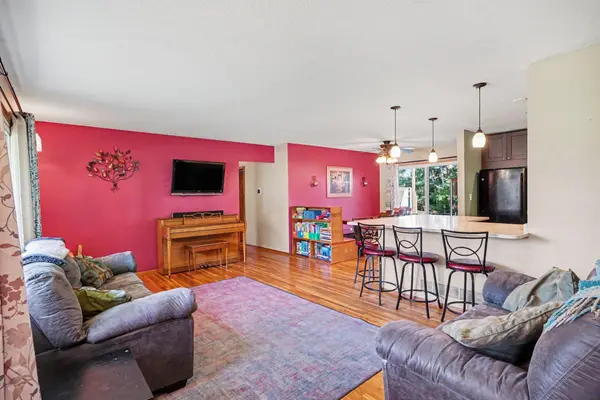 2045 Bluestone LN, Eagan, MN 55122