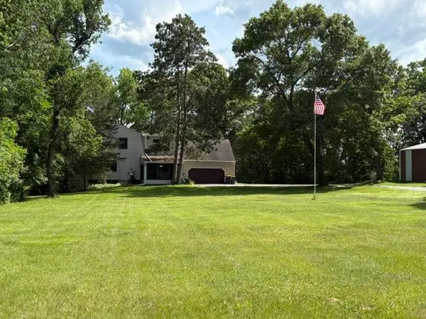 359 Krattley LN, Hudson, WI 54016