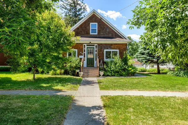 410 9 AVE S, Fargo, ND 58103