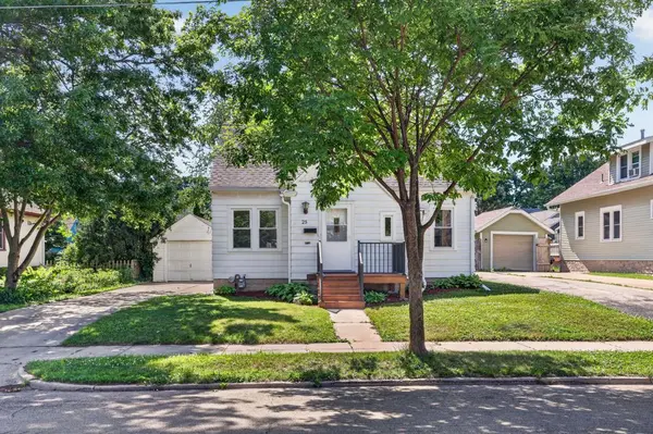25 13th AVE SE, Rochester, MN 55904