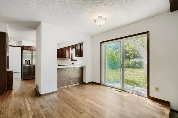 14171 Elmira CT, Apple Valley, MN 55124