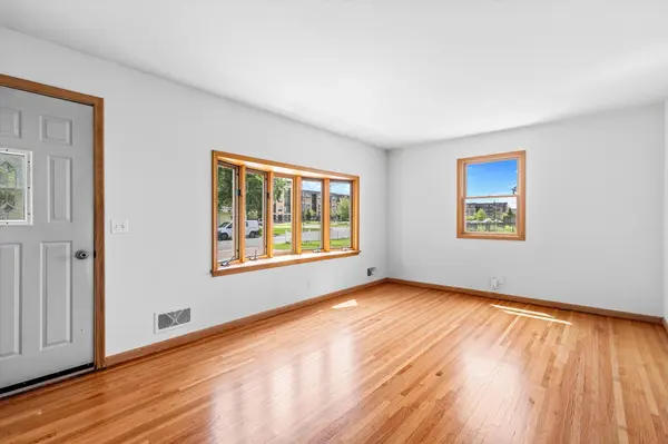 6110 Starlite BLVD NE, Fridley, MN 55432