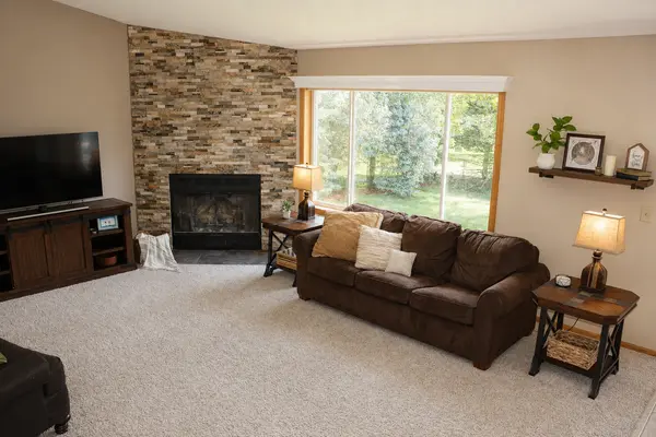 14044 Gadwall LN, Rogers, MN 55374