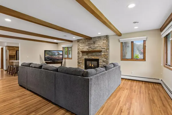1461 N Arm DR, Mound, MN 55364