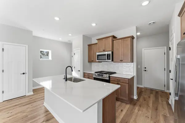 10346 Birchwood CIR, Victoria, MN 55318