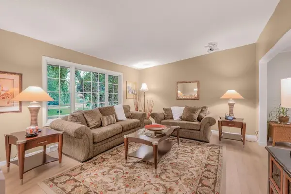 3410 E 125th ST, Burnsville, MN 55337