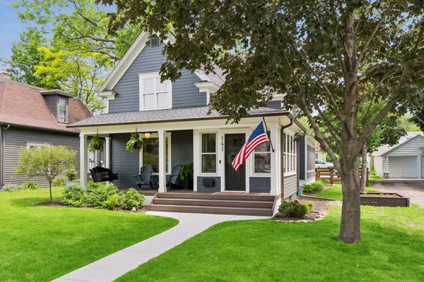 141 7th AVE N, Hopkins, MN 55343