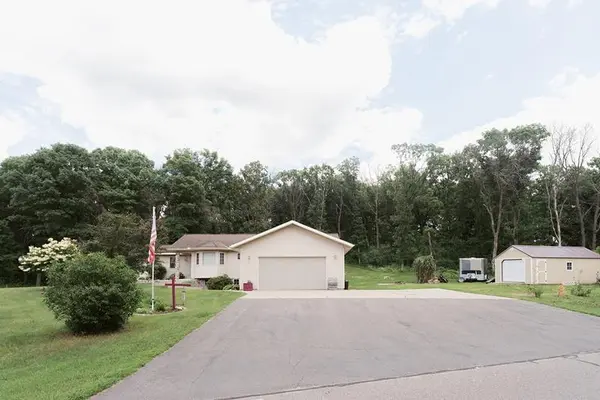11092 Harness RD, Little Falls, MN 56345