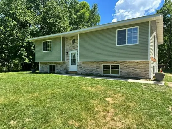 15136 Dandelion LN NE, Bemidji, MN 56601