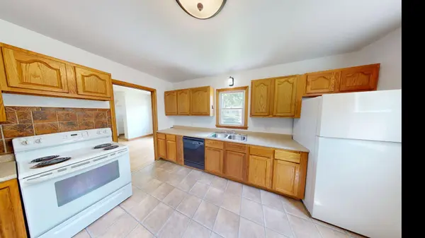 1004 6th ST SW, Willmar, MN 56201